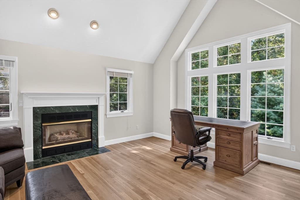 Single Family Residence at 28 Longshank Cir, Falmouth MA 02536, Falmouth, photo 19 of 31