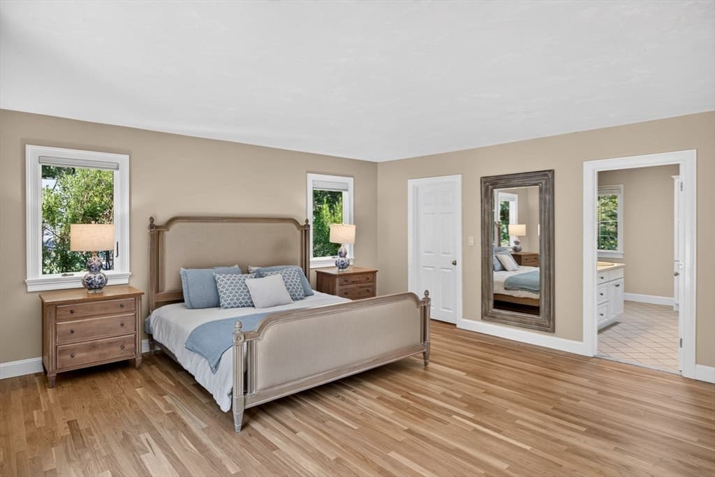 Single Family Residence at 28 Longshank Cir, Falmouth MA 02536, Falmouth, photo 8 of 31