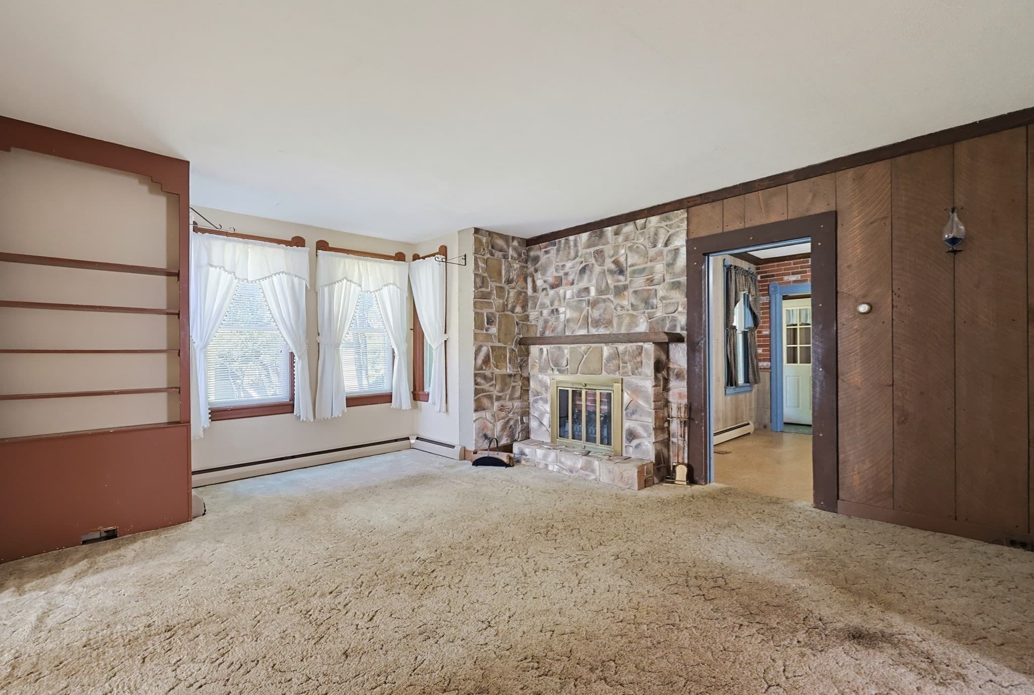 Single Family Residence at 19 Irving St, Spencer MA 01562, Spencer, photo 13 of 35