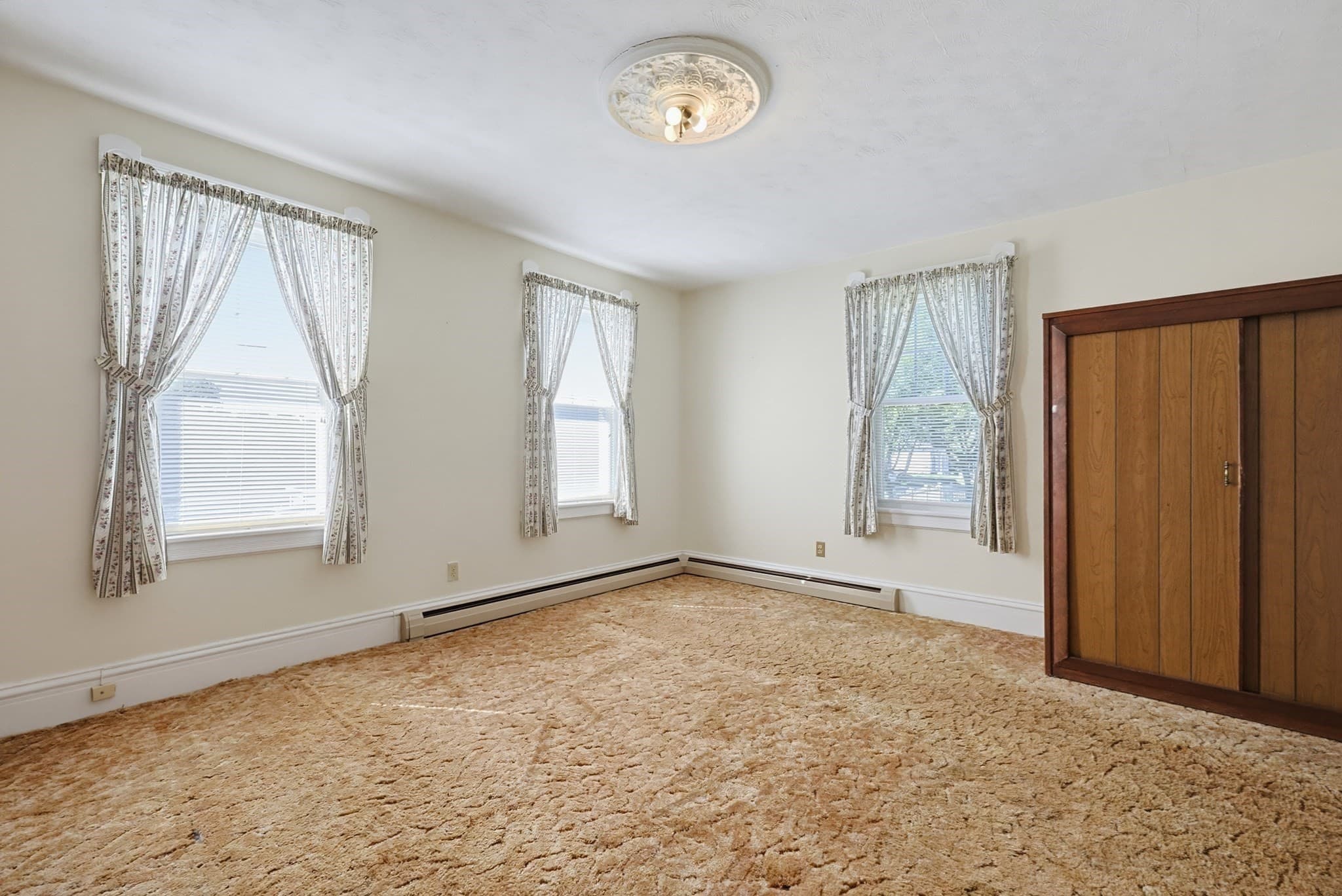 Single Family Residence at 19 Irving St, Spencer MA 01562, Spencer, photo 16 of 35