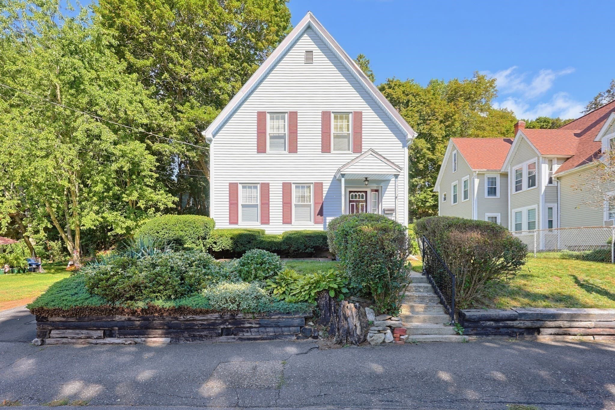 Single Family Residence at 19 Irving St, Spencer MA 01562, Spencer, photo 32 of 35