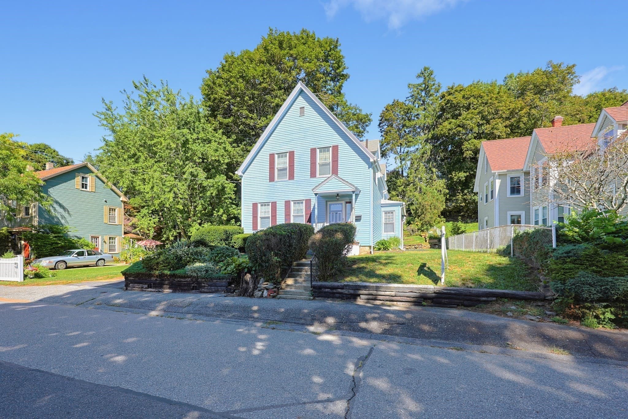 19 Irving St, Spencer MA 01562