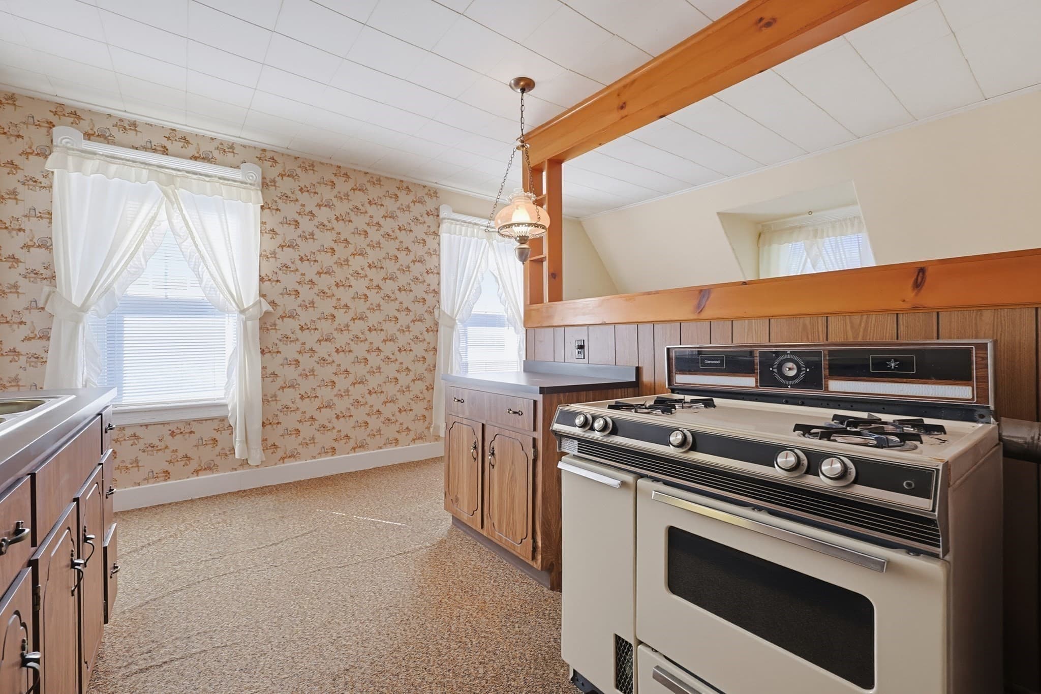 Single Family Residence at 19 Irving St, Spencer MA 01562, Spencer, photo 20 of 35