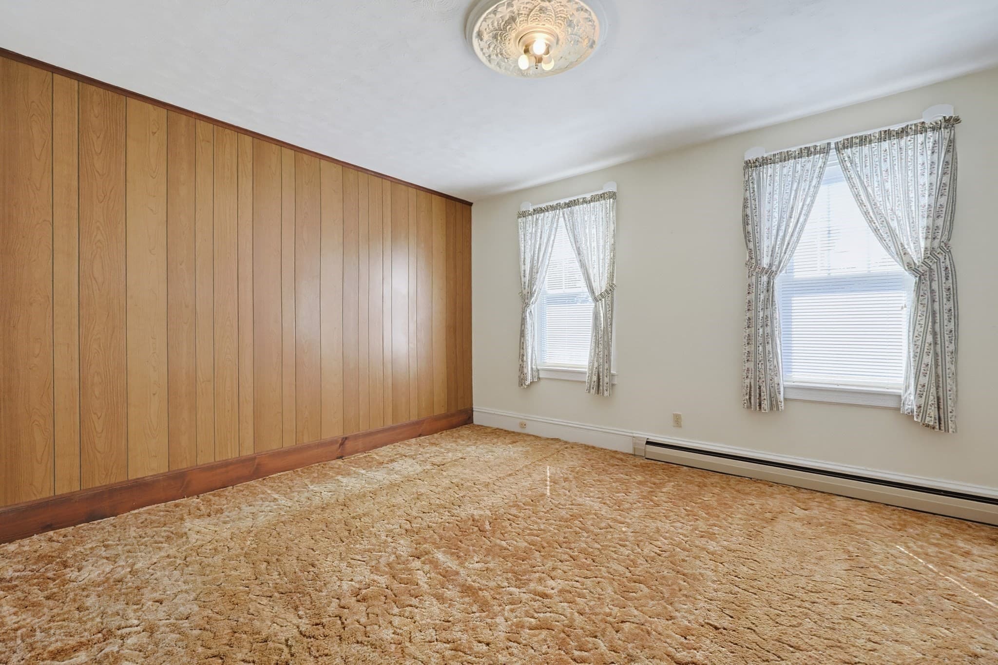 Single Family Residence at 19 Irving St, Spencer MA 01562, Spencer, photo 9 of 35