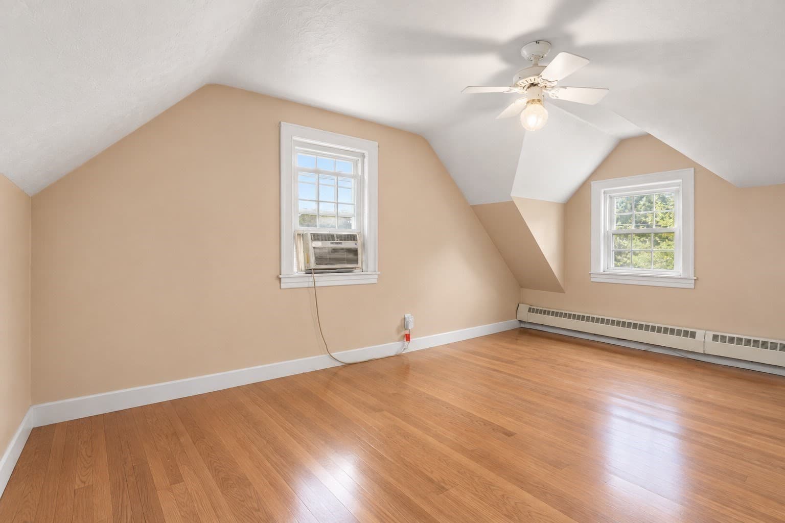Single Family Residence at 515 Lake Avenue, Worcester MA 01604, Worcester, photo 16 of 33