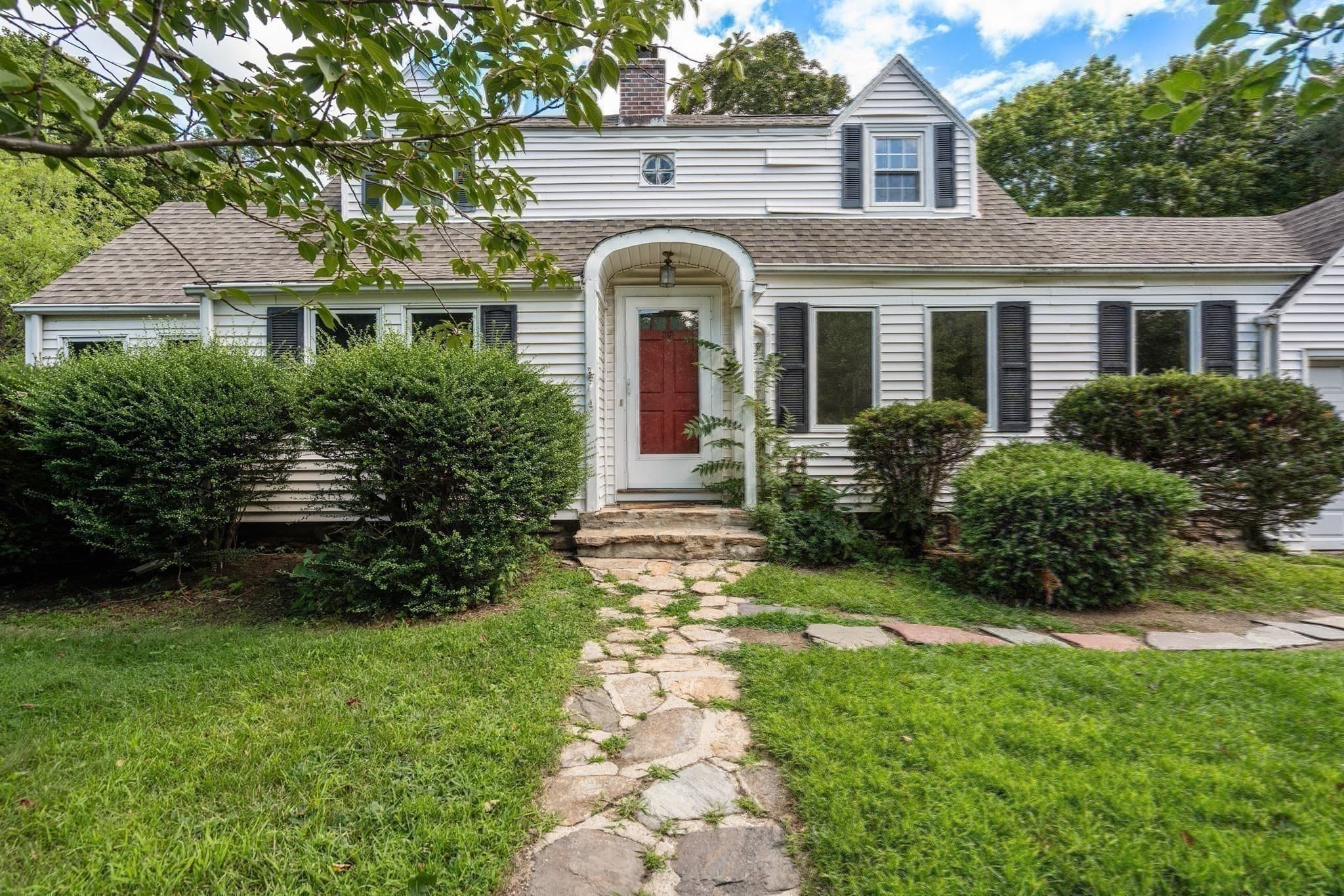 Single Family Residence at 515 Lake Avenue, Worcester MA 01604, Worcester, photo 30 of 33