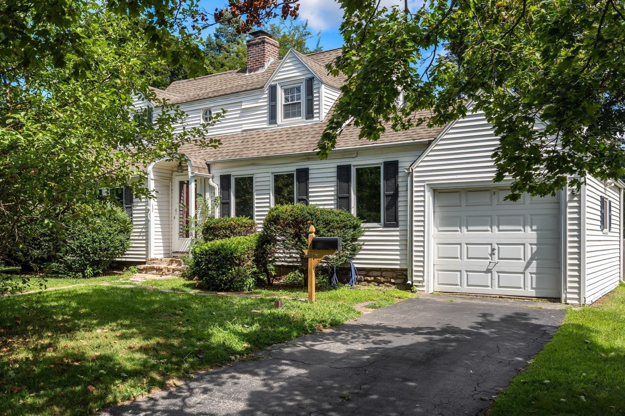 Single Family Residence at 515 Lake Avenue, Worcester MA 01604, Worcester, photo 33 of 33