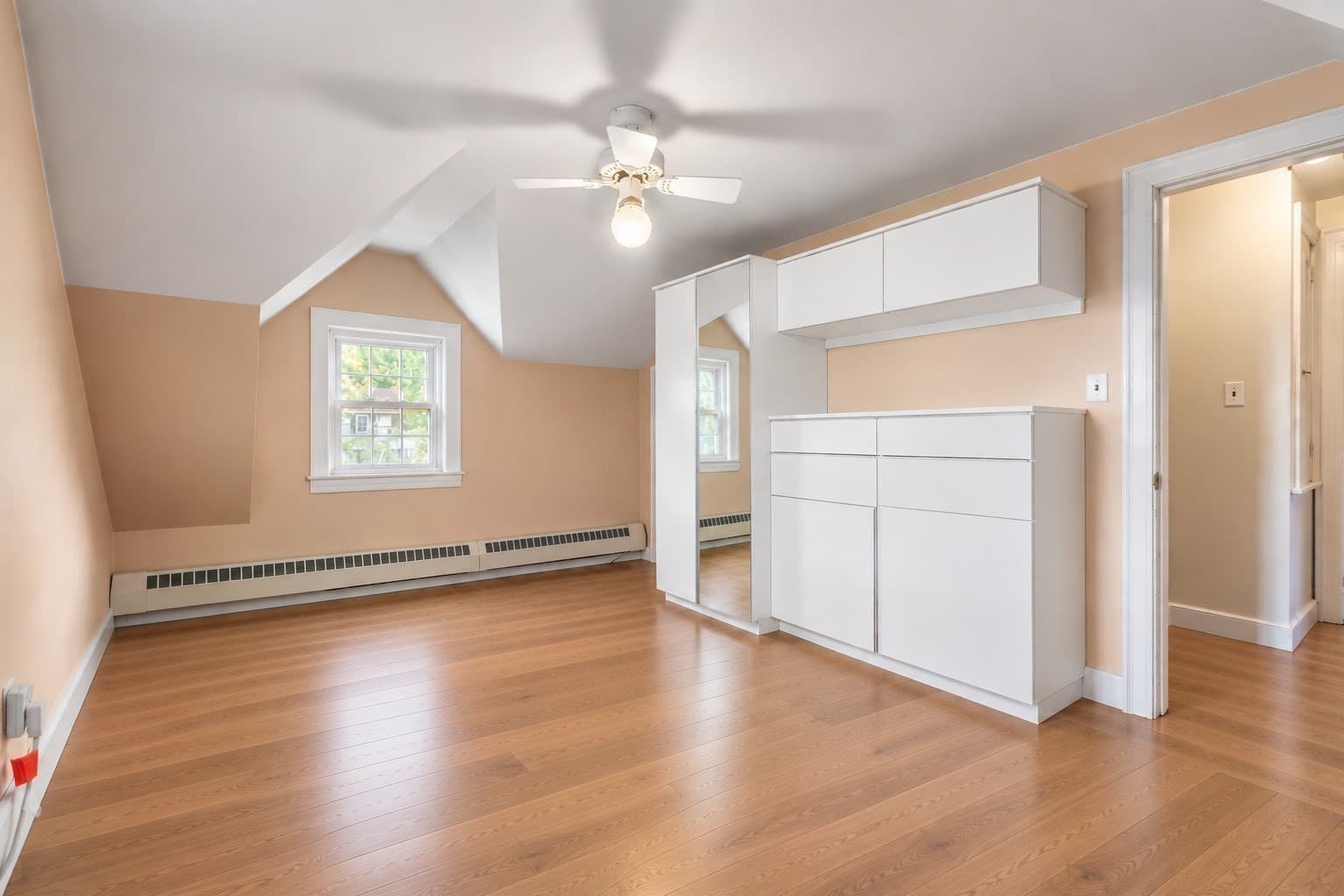 Single Family Residence at 515 Lake Avenue, Worcester MA 01604, Worcester, photo 14 of 33