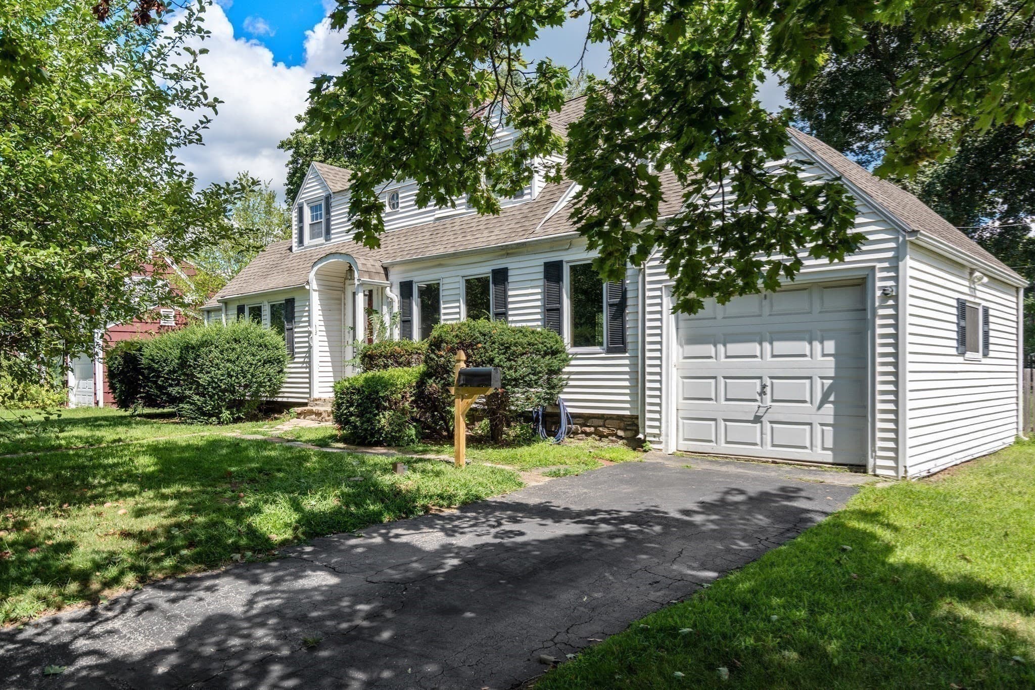 Single Family Residence at 515 Lake Avenue, Worcester MA 01604, Worcester, photo 31 of 33