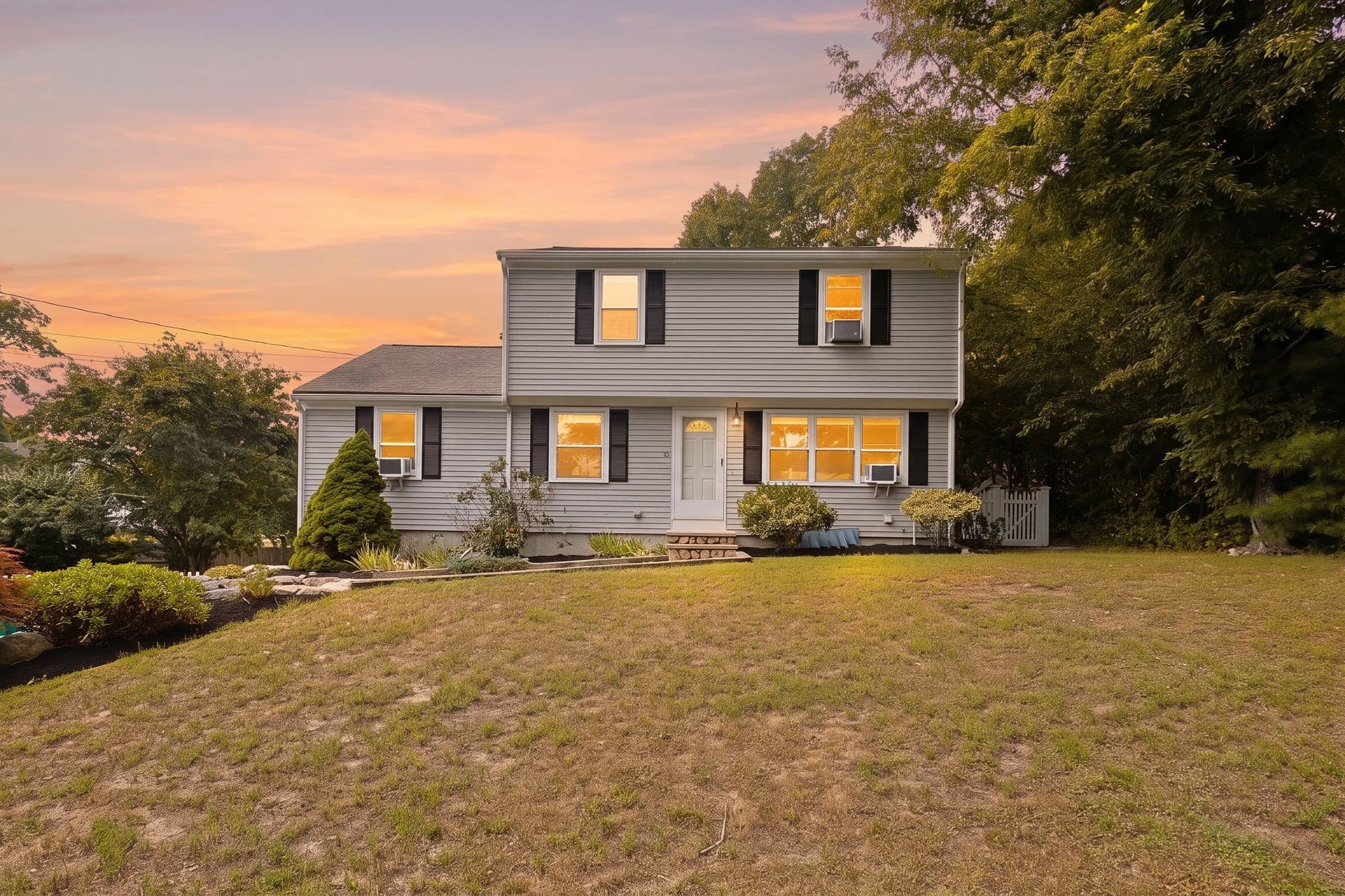 Single Family Residence at 33 Lakefield Rd, Yarmouth MA 02664, photo 2 of 33