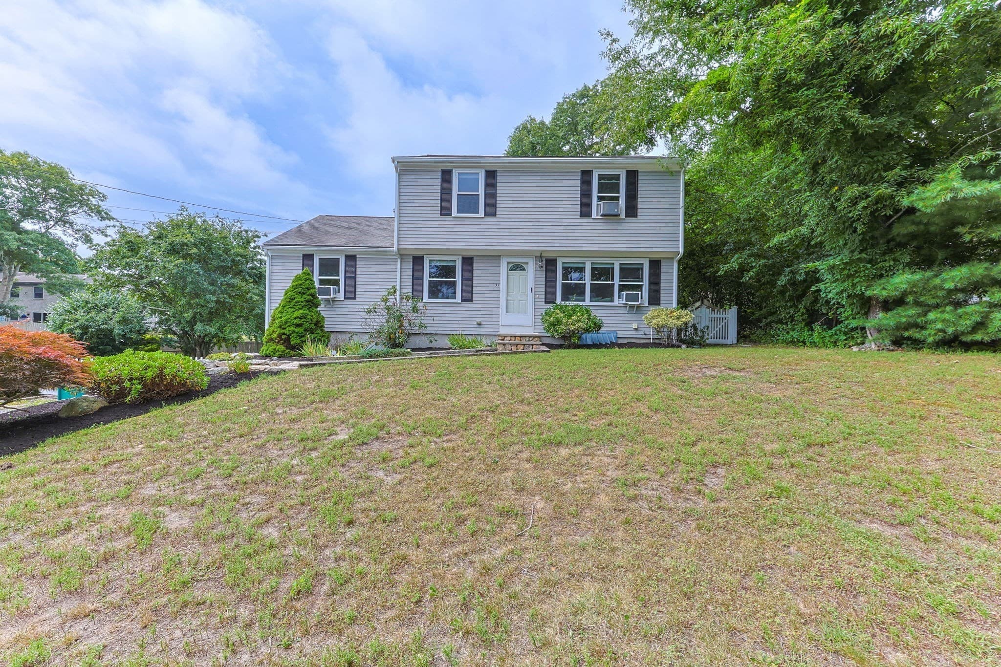 33 Lakefield Rd, Yarmouth MA 02664