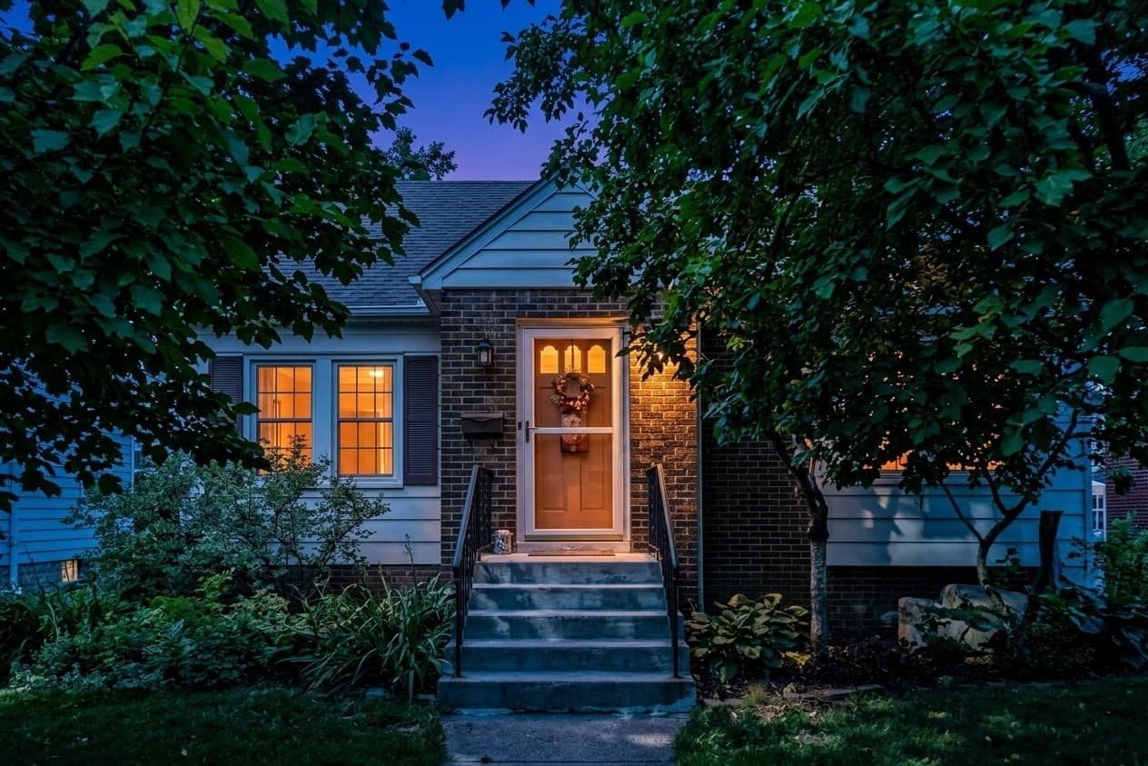 8 Cardinal, Worcester MA 01602