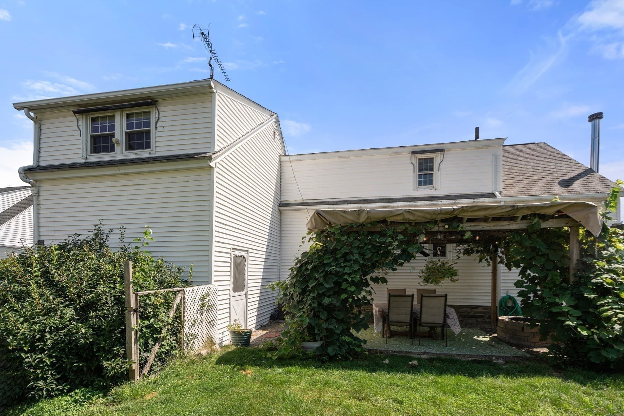 Single Family Residence at 8 Cardinal, Worcester MA 01602, Worcester, photo 28 of 38