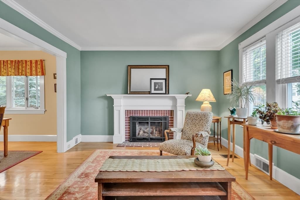 Single Family Residence at 10 Vernon Street, Maynard MA 01754, Maynard, photo 5 of 32
