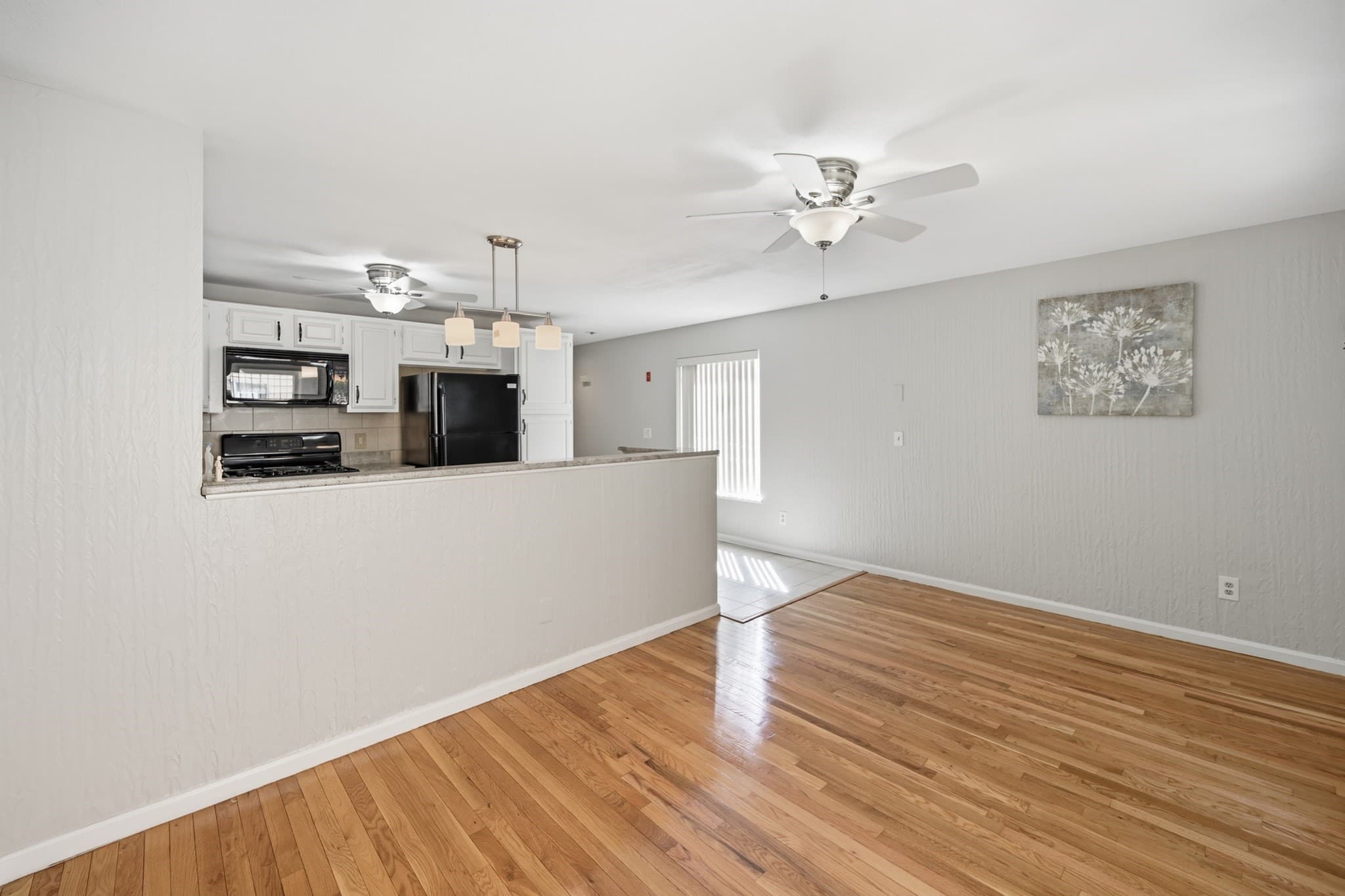 Condominium at 84 Perkins Ct # 84, Haverhill MA 01832, photo 6 of 42