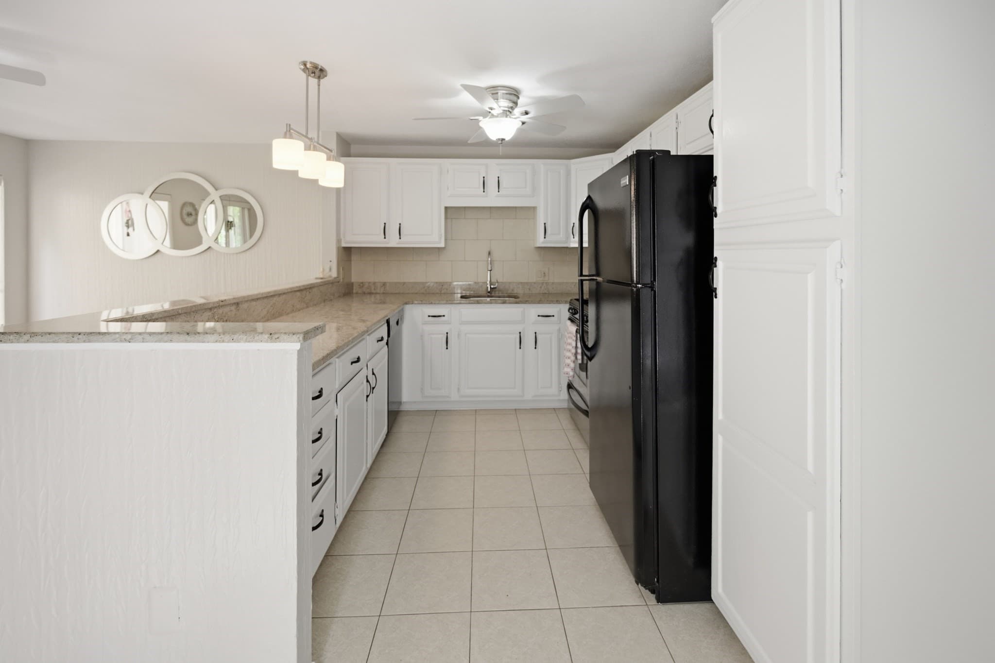 Condominium at 84 Perkins Ct # 84, Haverhill MA 01832, photo 9 of 42