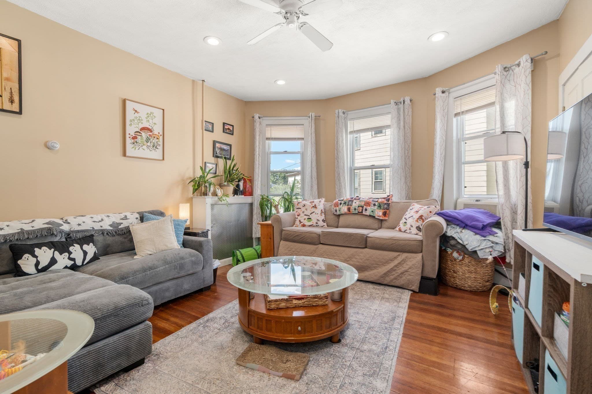3 Family - 3 Units Up/Down at 93 Easton Street, Boston MA 02134, photo 16 of 40