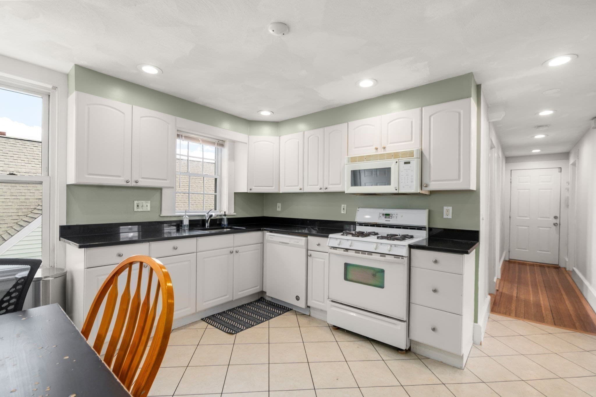 3 Family - 3 Units Up/Down at 93 Easton Street, Boston MA 02134, photo 9 of 40