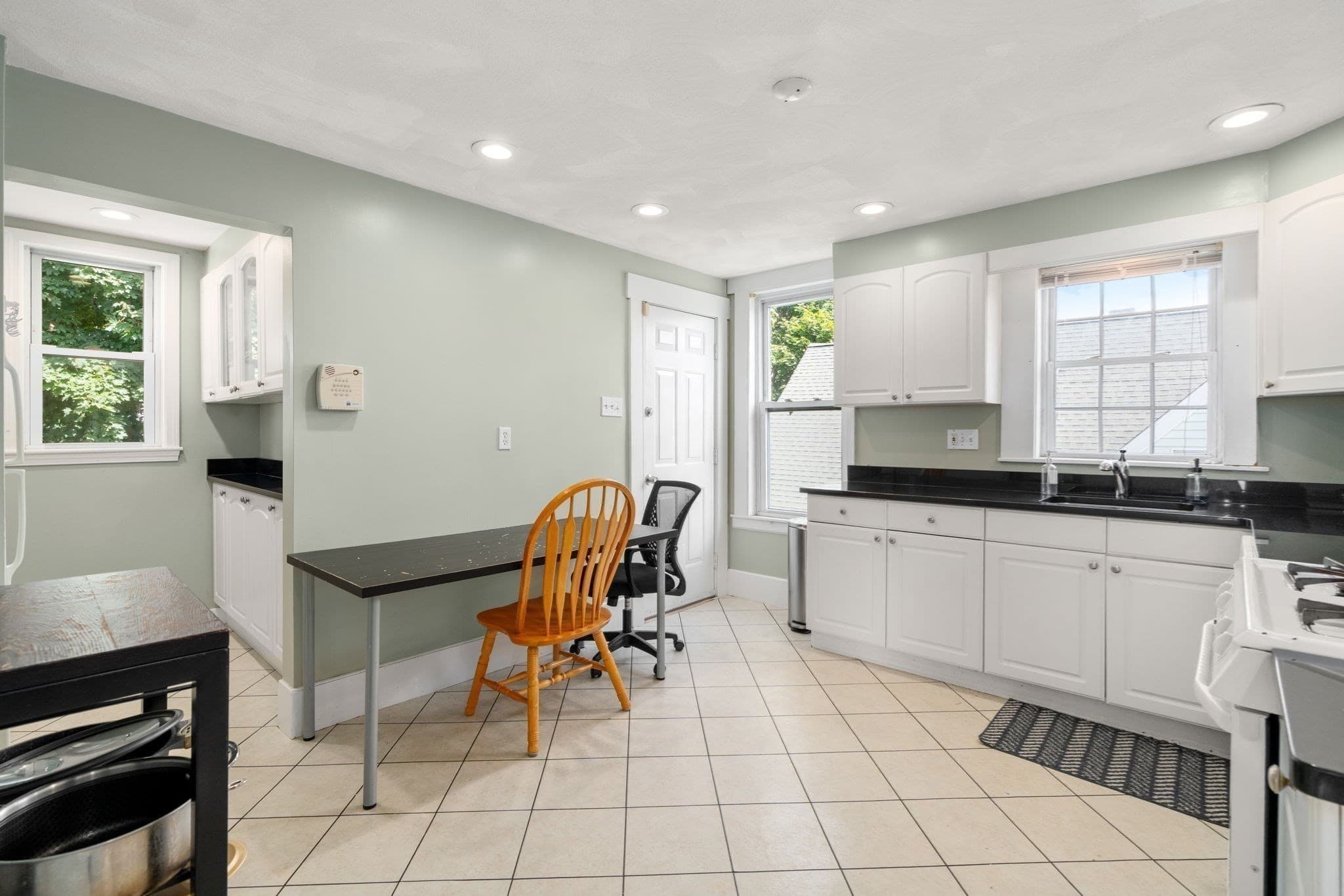 3 Family - 3 Units Up/Down at 93 Easton Street, Boston MA 02134, photo 8 of 40