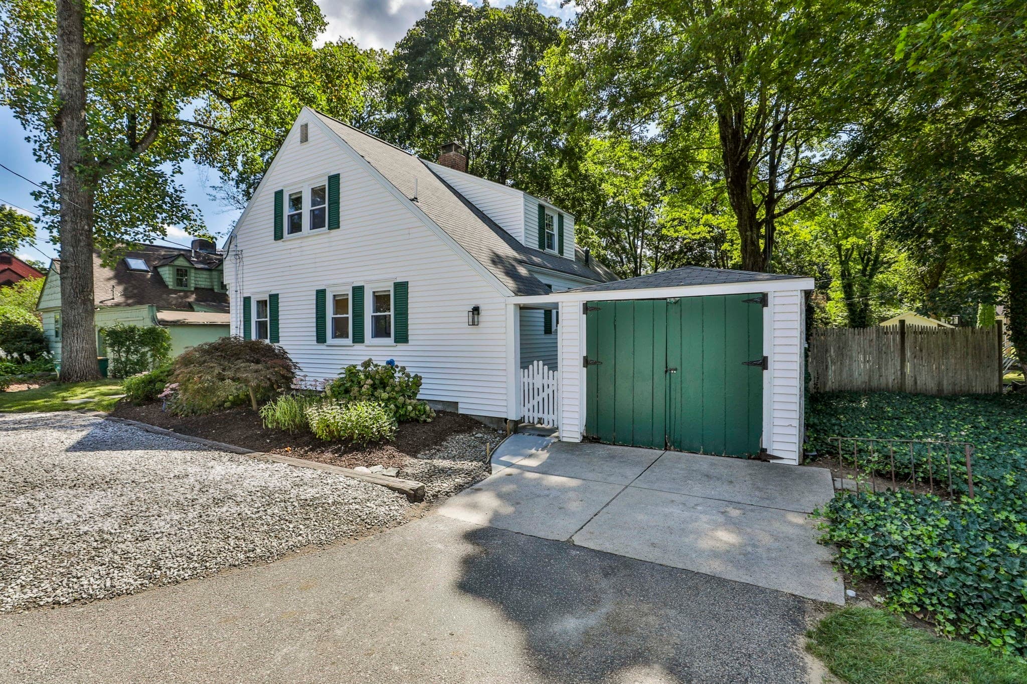Single Family Residence at 381 Willow St, Mansfield MA 02048, Mansfield, photo 2 of 36