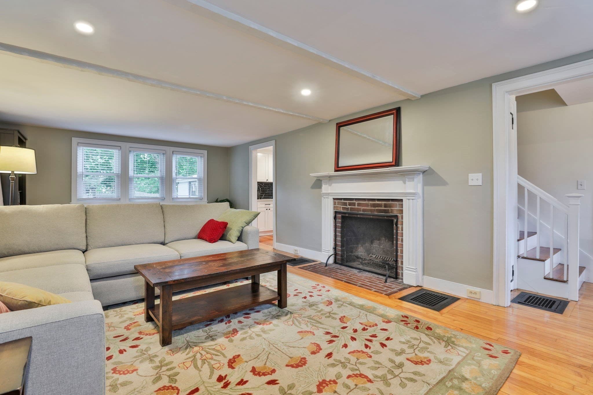 Single Family Residence at 381 Willow St, Mansfield MA 02048, Mansfield, photo 7 of 36