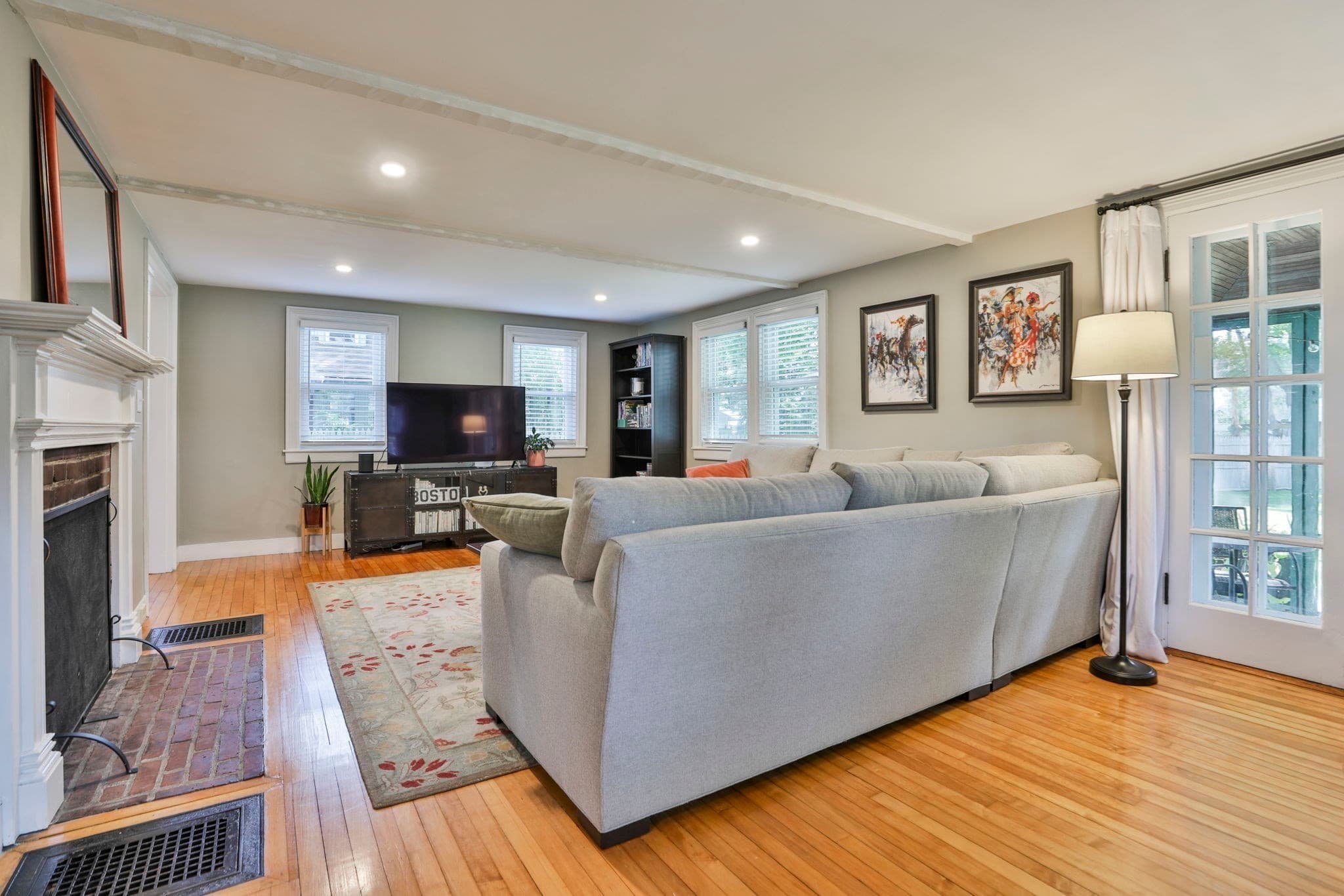 Single Family Residence at 381 Willow St, Mansfield MA 02048, Mansfield, photo 8 of 36