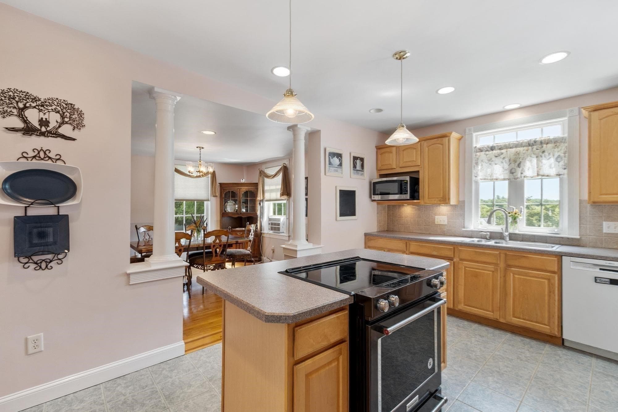 2 Family - 2 Units Up/Down at 127 North Rd, Chelmsford MA 01824, photo 15 of 41