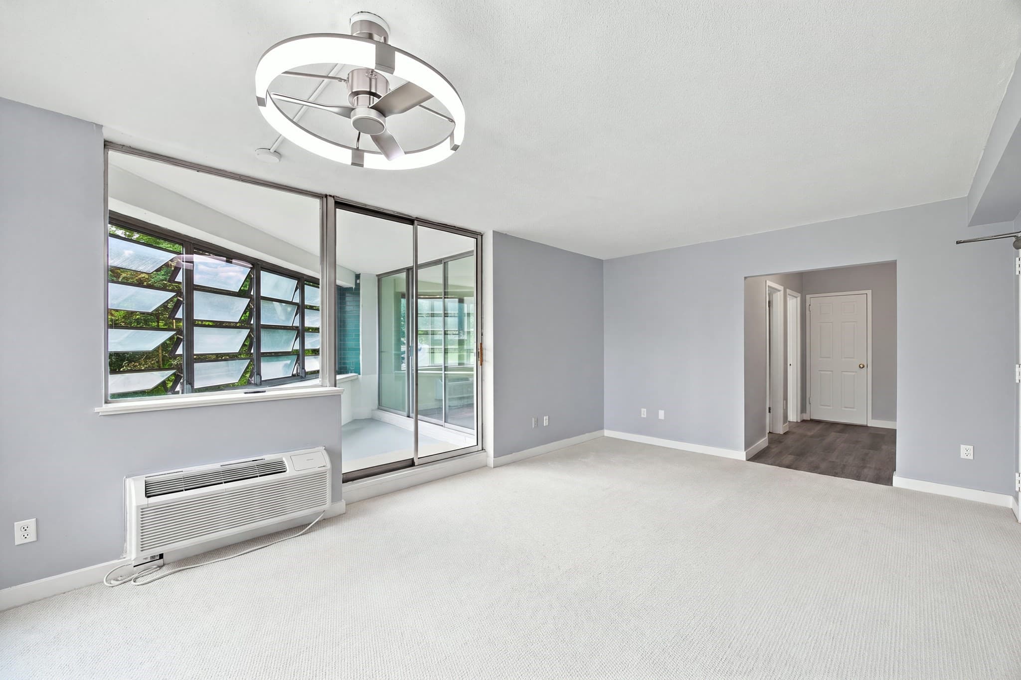 Condominium at 101 Mulberry St # 219, Springfield MA 01105, Springfield, photo 3 of 9