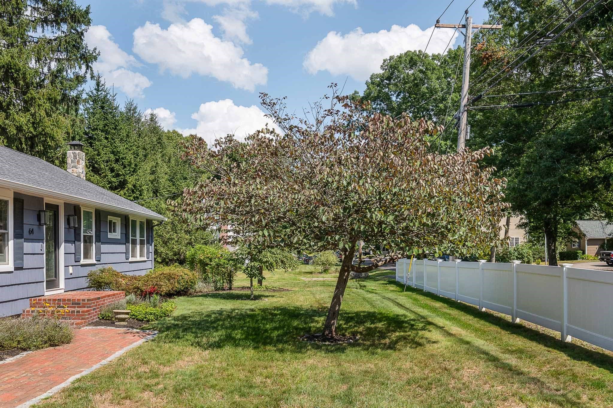 Single Family Residence at 64 Chestnut St, Foxboro MA 02035, Foxboro, photo 2 of 29