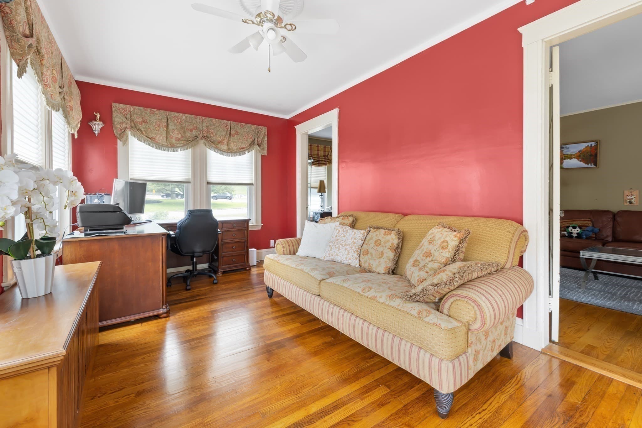 Single Family Residence at 820 Beaver St, Waltham MA 02452, photo 13 of 36