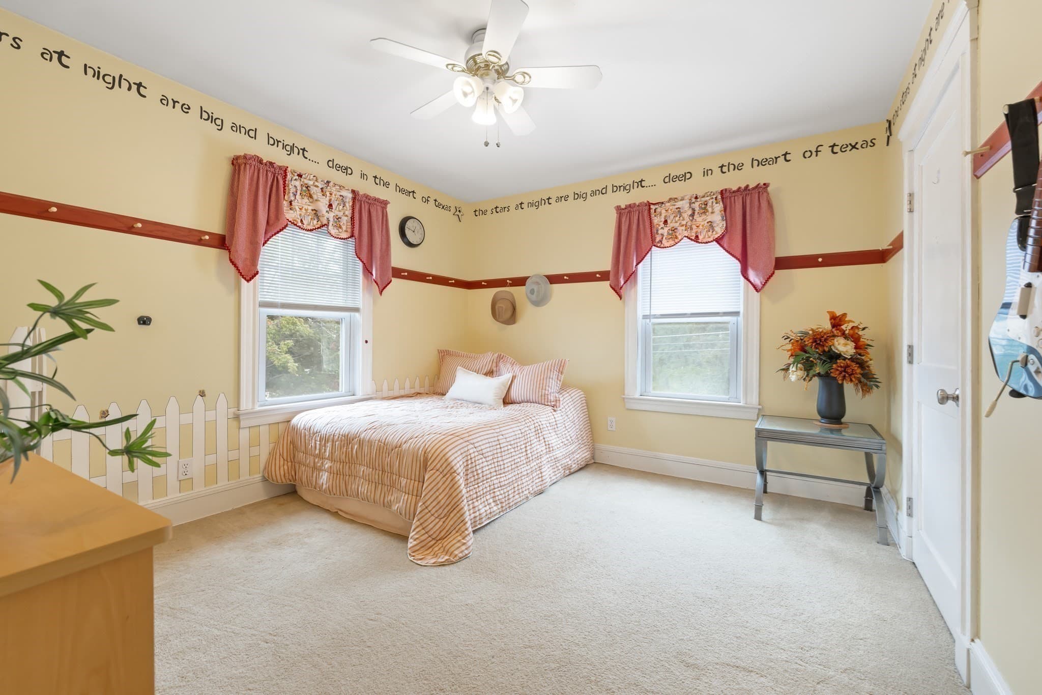 Single Family Residence at 820 Beaver St, Waltham MA 02452, photo 17 of 36