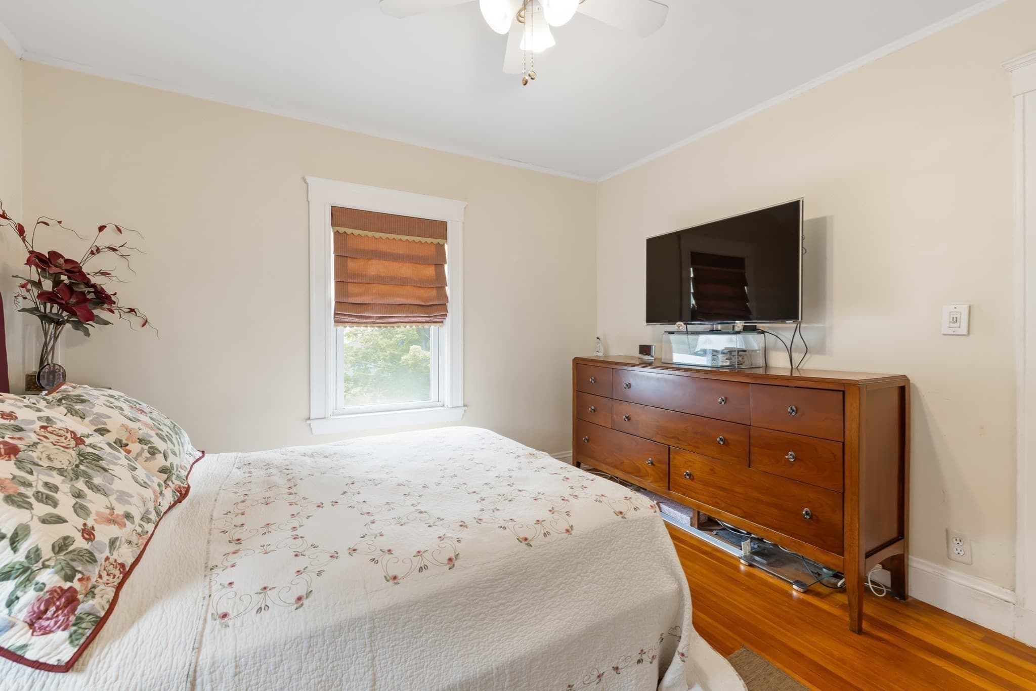 Single Family Residence at 820 Beaver St, Waltham MA 02452, photo 18 of 36