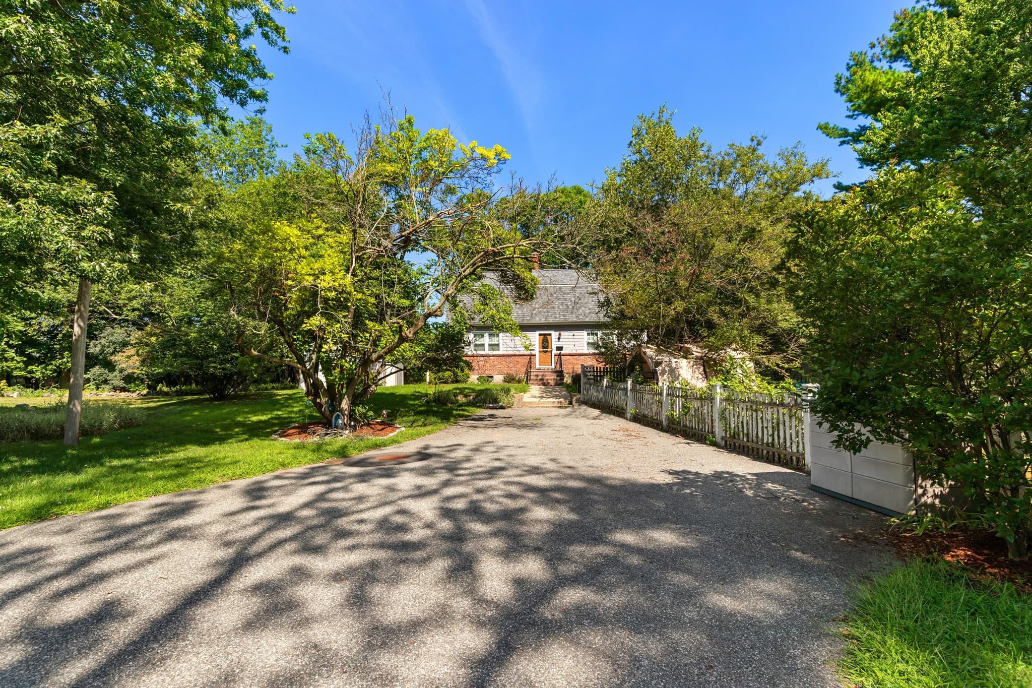 Single Family Residence at 42 Thistle Street, Lynn MA 01905, Lynn, photo 3 of 39