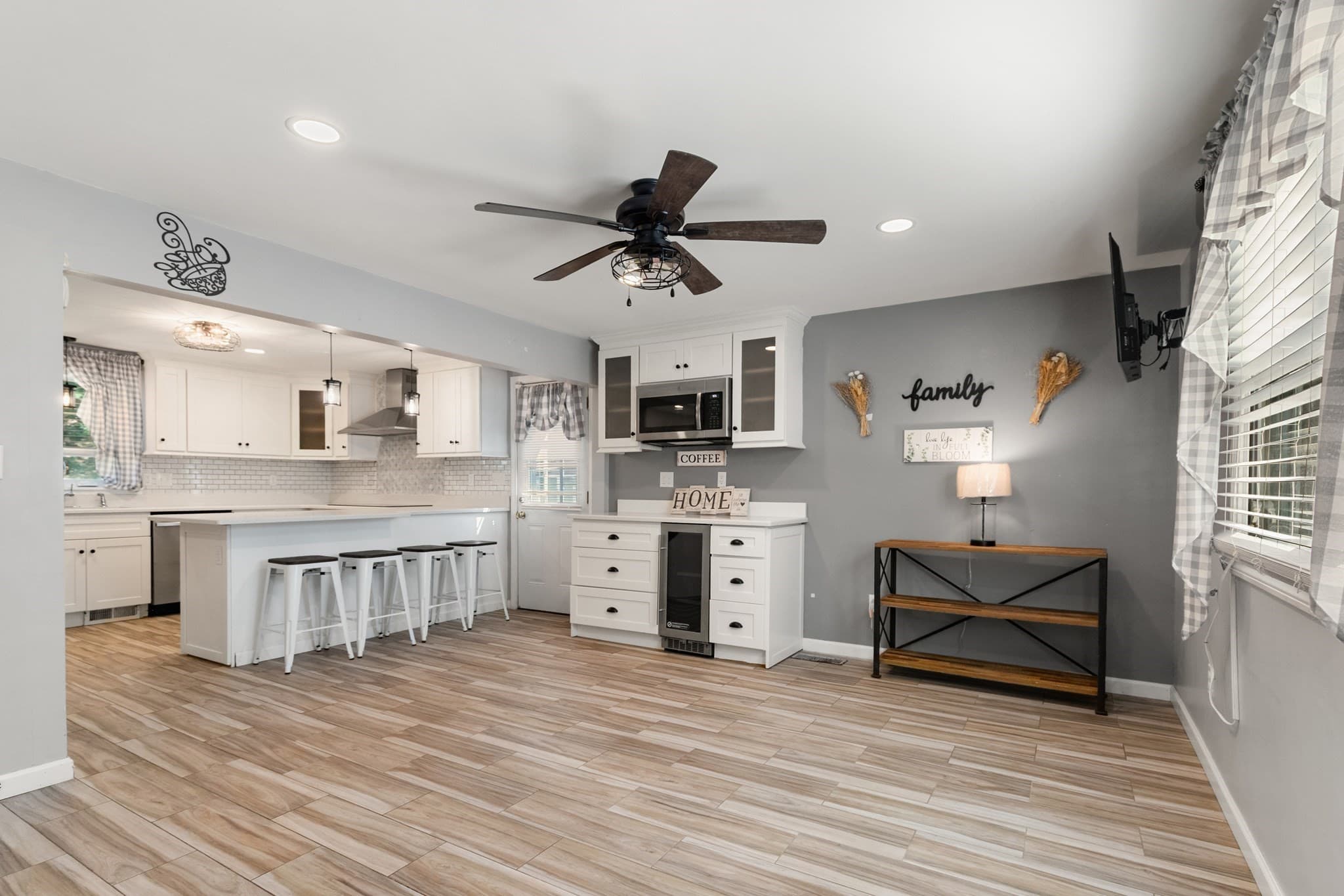 Single Family Residence at 42 Thistle Street, Lynn MA 01905, Lynn, photo 9 of 39