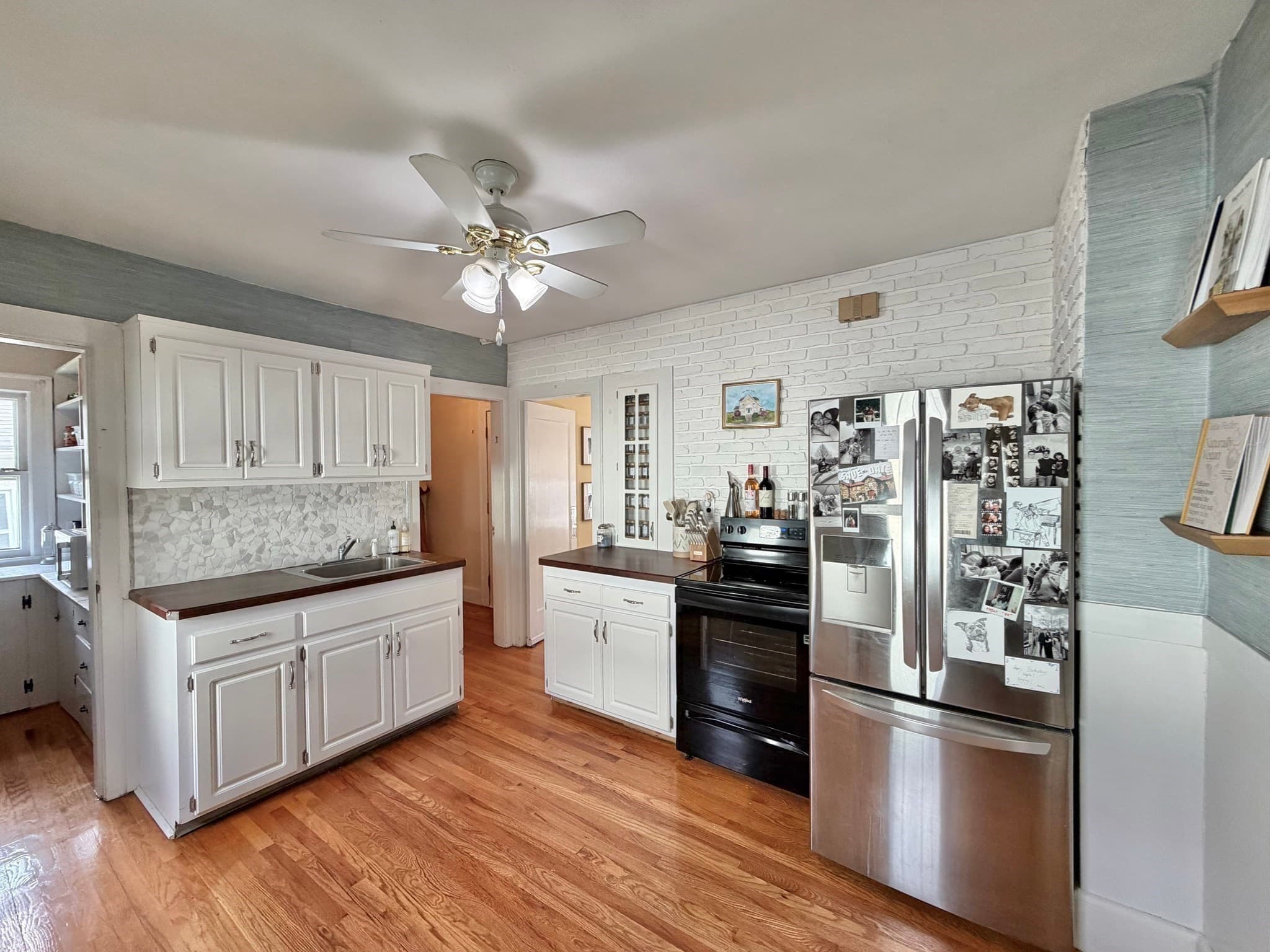 Single Family Residence at 6 Mortimer St, Springfield MA 01109, Springfield, photo 5 of 42