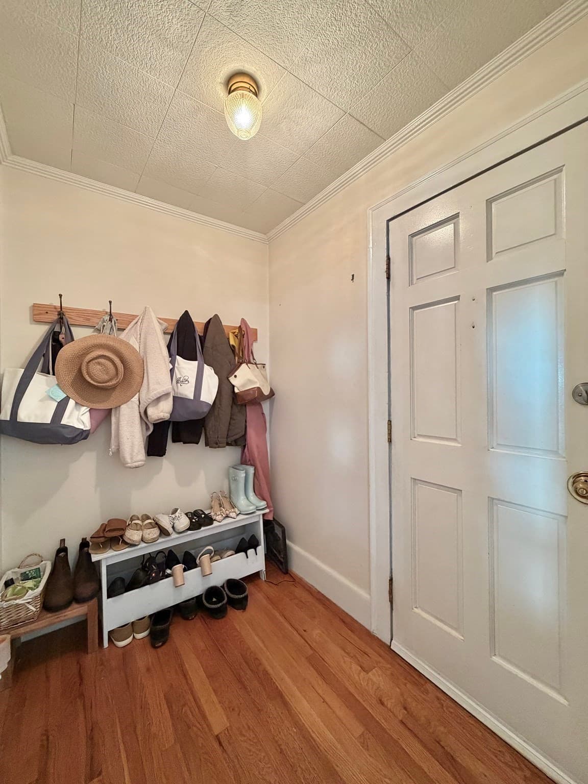 Single Family Residence at 6 Mortimer St, Springfield MA 01109, Springfield, photo 37 of 42