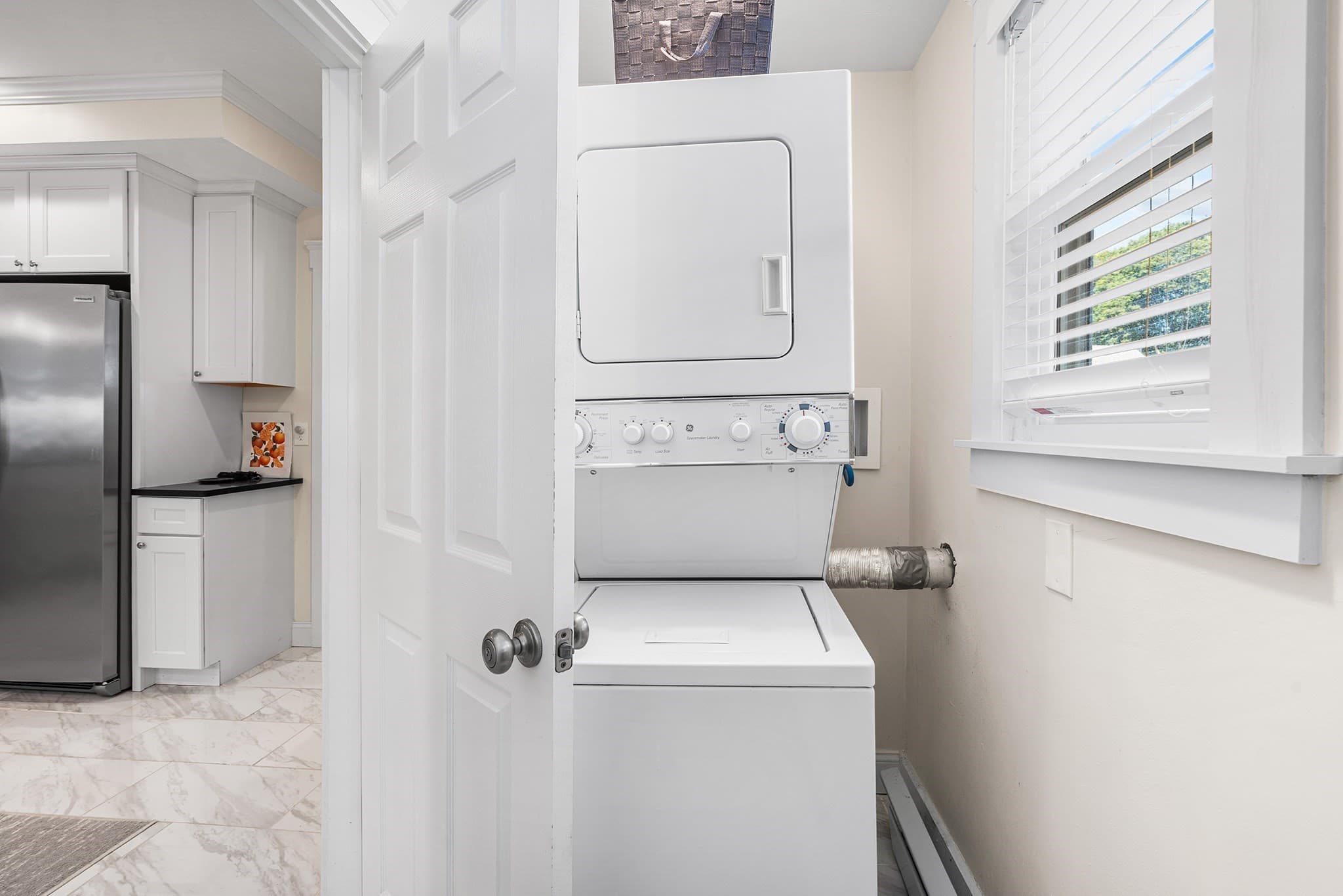 Single Family Residence at 15 S Flagg St, Worcester MA 01602, Worcester, photo 7 of 34