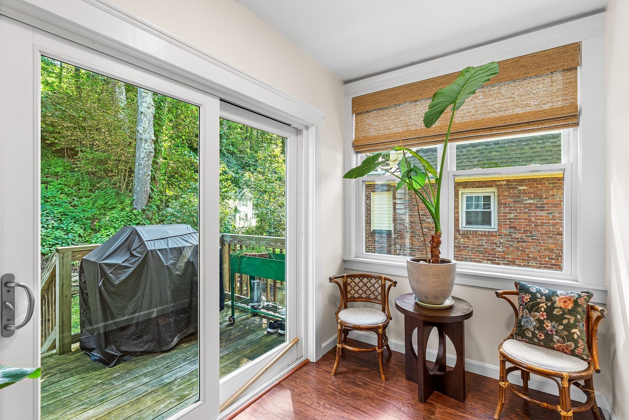 Single Family Residence at 15 S Flagg St, Worcester MA 01602, Worcester, photo 9 of 34