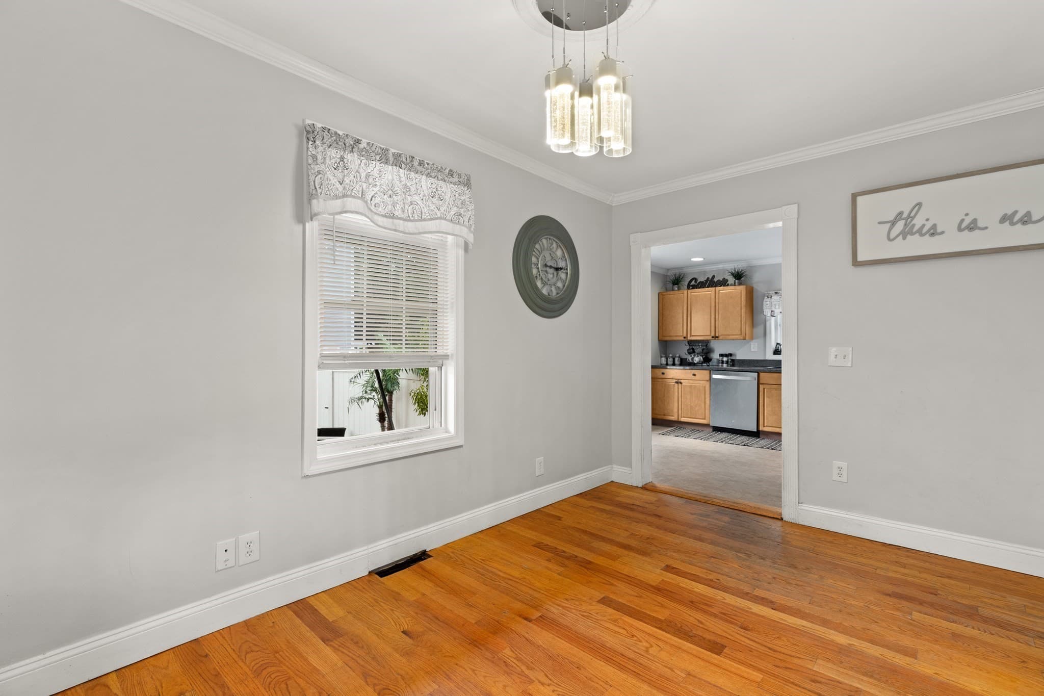 Single Family Residence at 114 Cogswell St, Haverhill MA 01832, photo 3 of 22