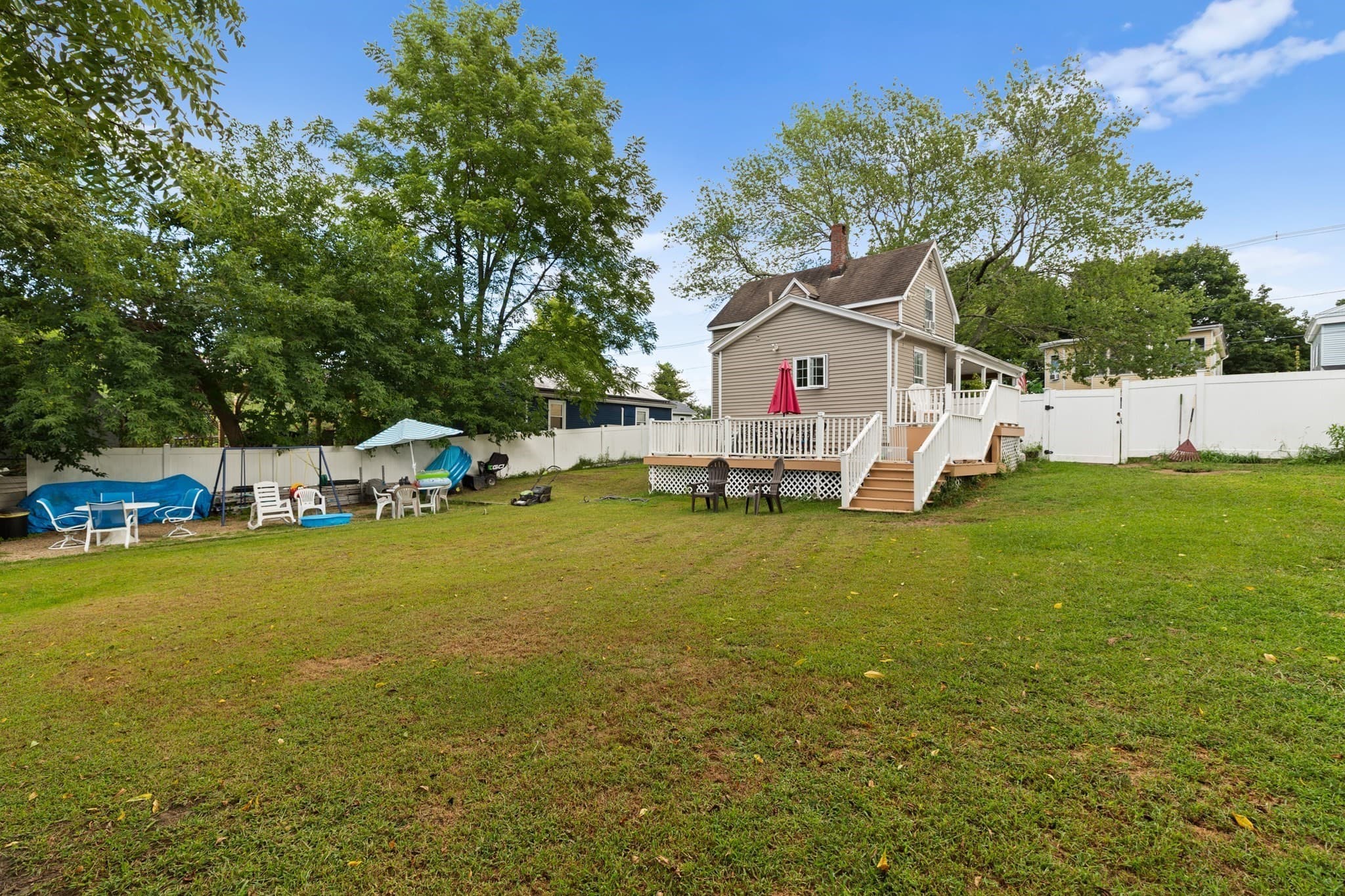 Single Family Residence at 114 Cogswell St, Haverhill MA 01832, photo 18 of 22
