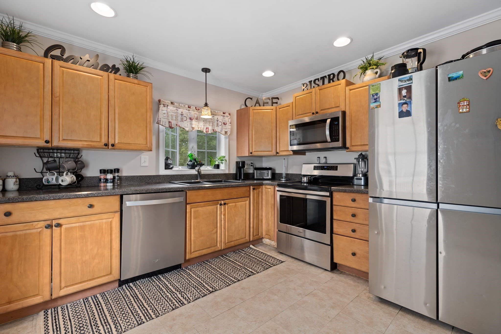 Single Family Residence at 114 Cogswell St, Haverhill MA 01832, photo 11 of 22