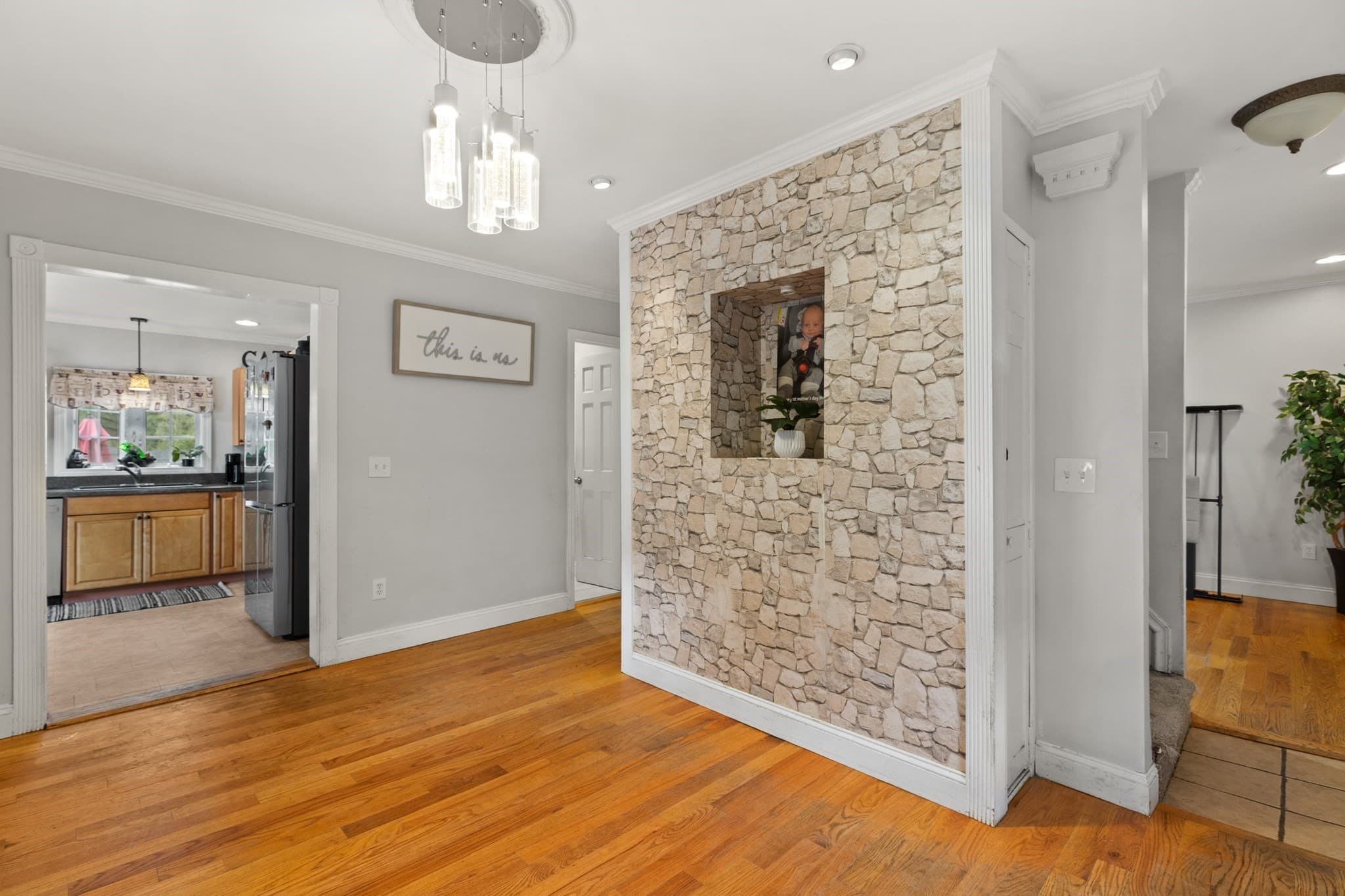 Single Family Residence at 114 Cogswell St, Haverhill MA 01832, photo 4 of 22