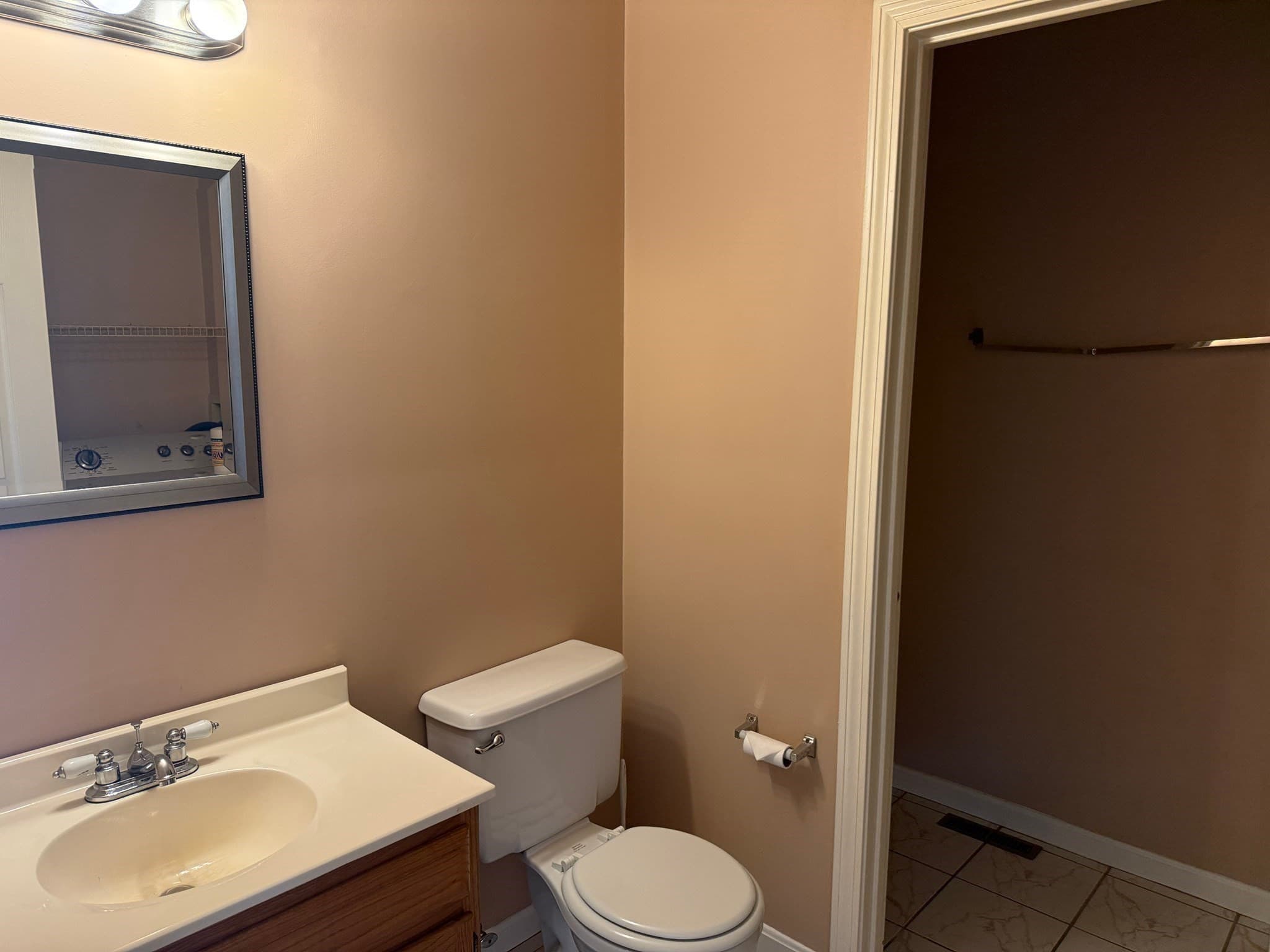 Condominium at 37 Harbor Hill Dr # 37, Bourne MA 02532, Bourne, photo 10 of 17