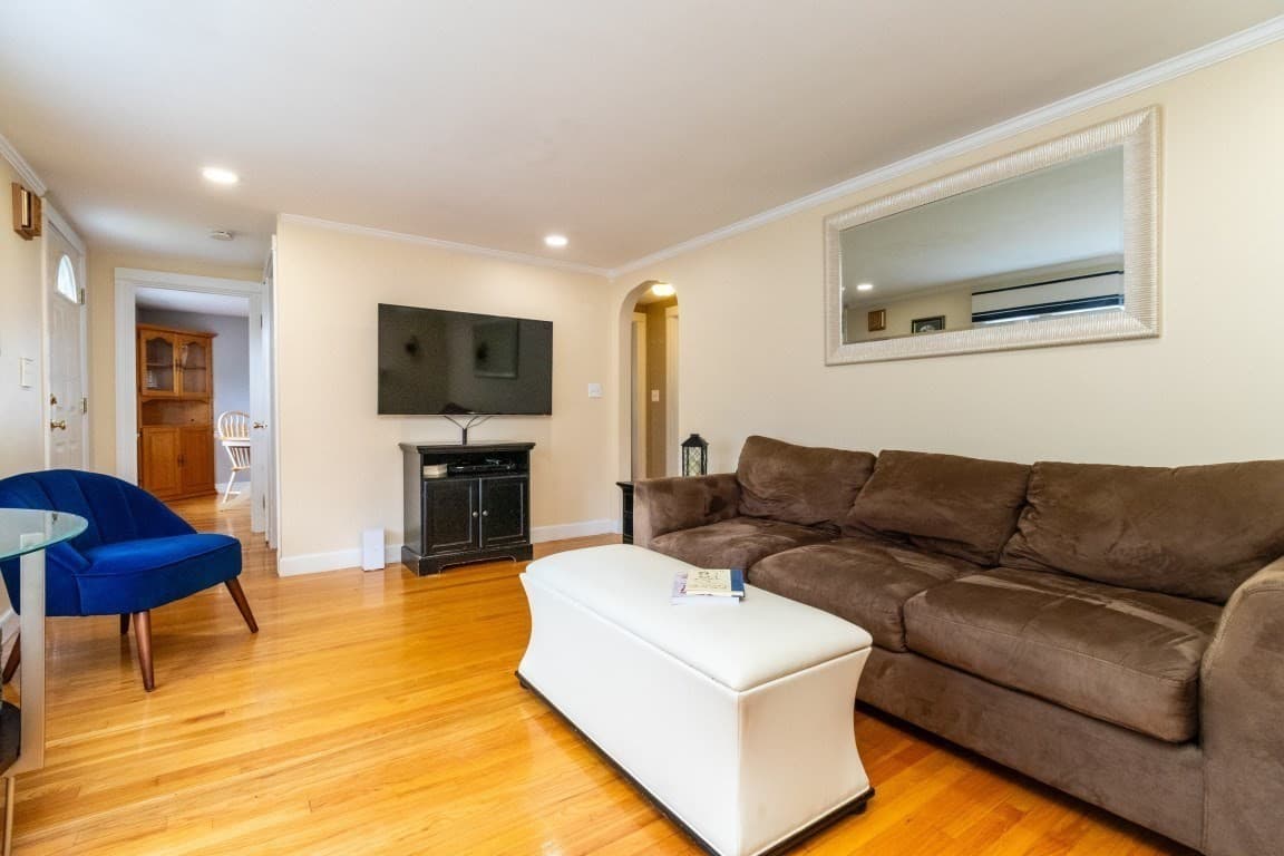 Single Family Residence at 52 Chisholm Rd, Weymouth MA 02190, photo 12 of 32