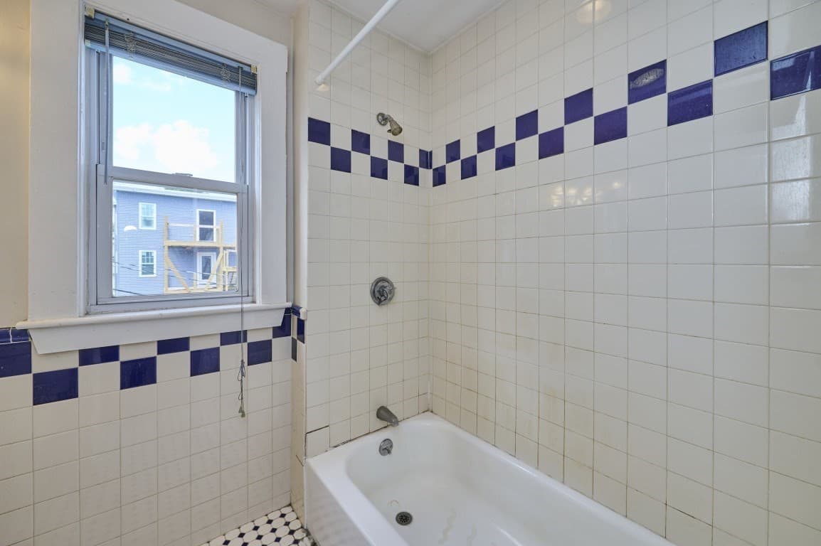 3 Family at 78 Fellsway West, Somerville MA 02145, Somerville, photo 23 of 40