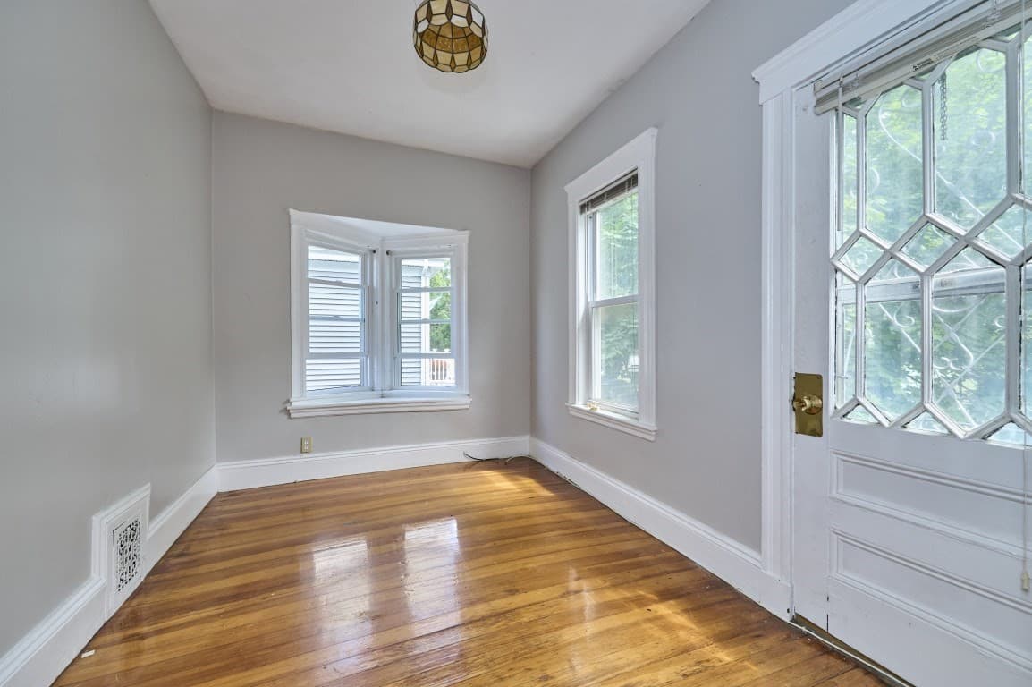 3 Family at 78 Fellsway West, Somerville MA 02145, Somerville, photo 22 of 40