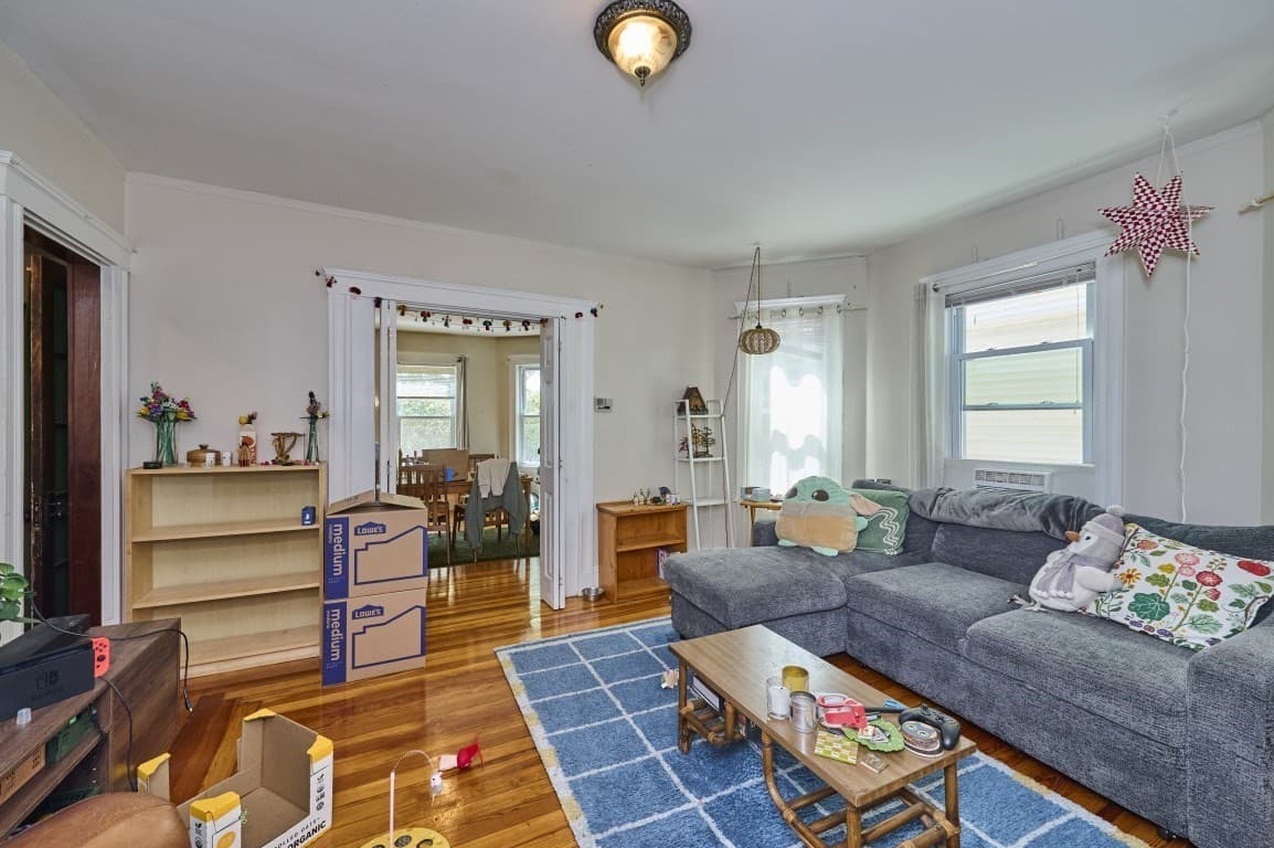 3 Family at 78 Fellsway West, Somerville MA 02145, Somerville, photo 3 of 40
