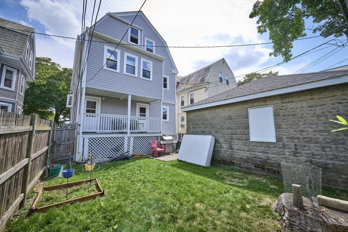 3 Family at 78 Fellsway West, Somerville MA 02145, Somerville, photo 34 of 40