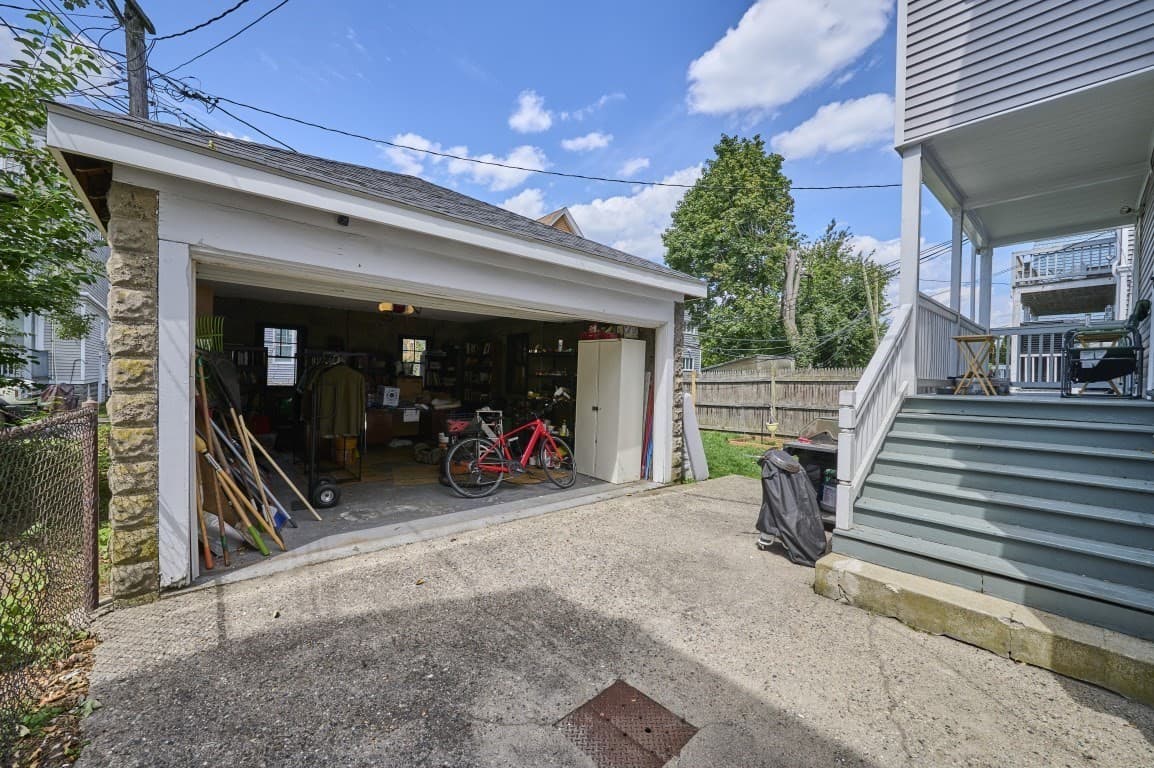 3 Family at 78 Fellsway West, Somerville MA 02145, Somerville, photo 33 of 40