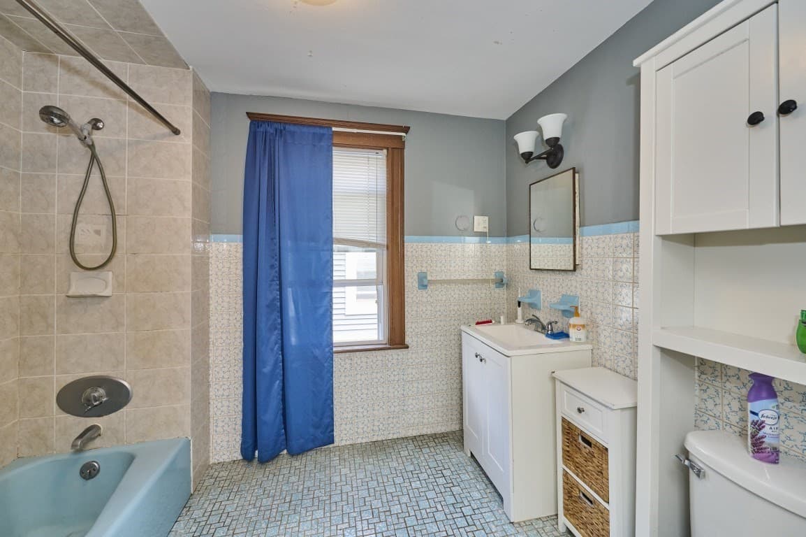 3 Family at 78 Fellsway West, Somerville MA 02145, Somerville, photo 31 of 40